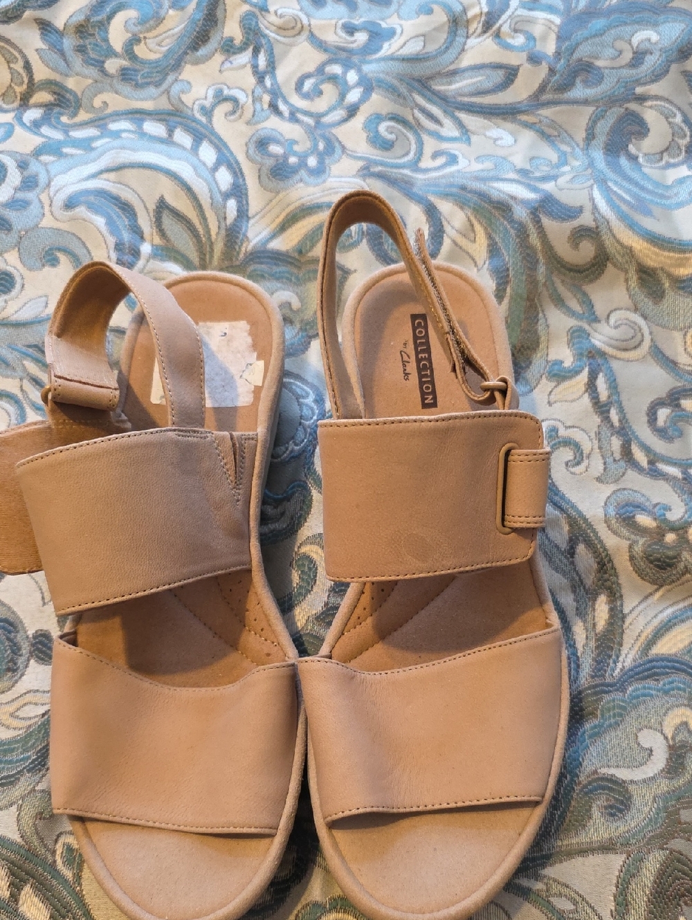 Clarks Women's Beige Slingback Sandals